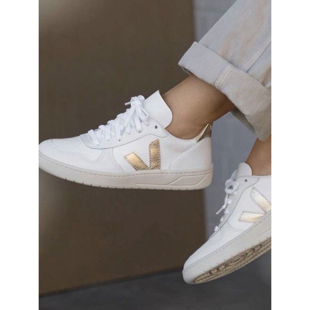 VEJA V-10  Women Sneaker White   Gold Chrome Shoes Sz 5